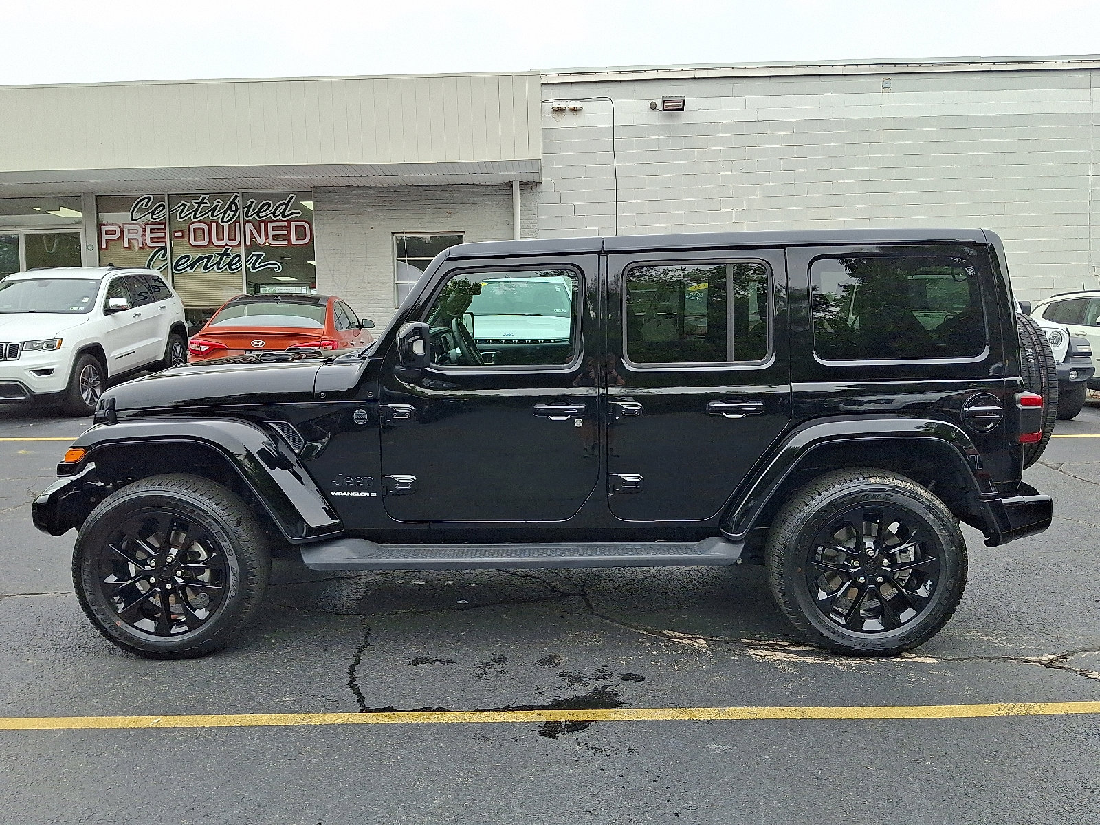 2023 Jeep Wrangler High Altitude photo 4