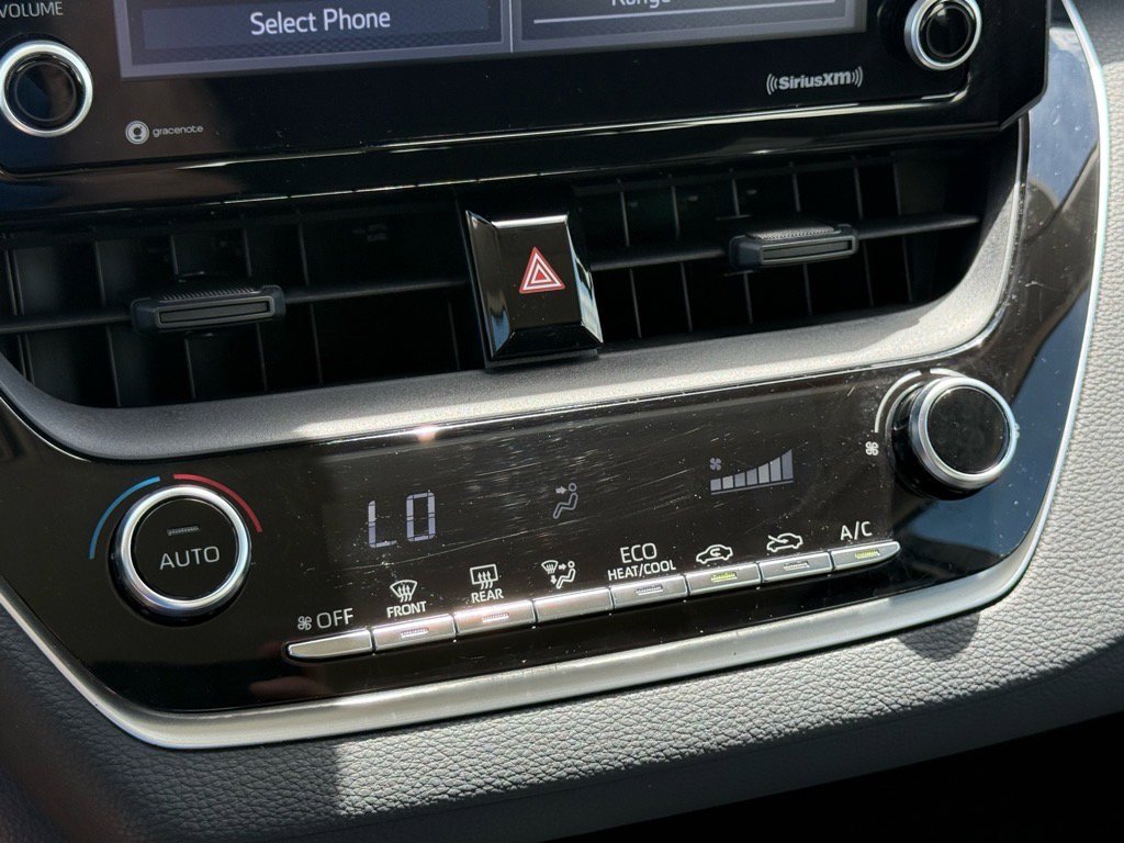 2022 Toyota Corolla LE photo 20