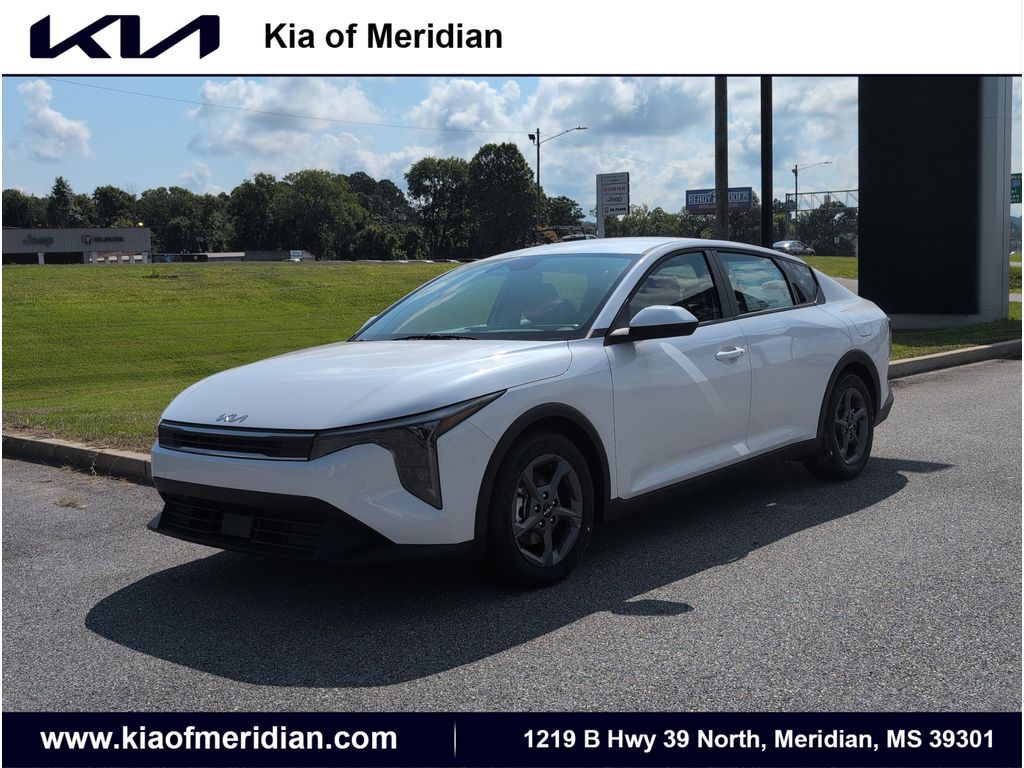 2025 Kia K4 LXS's photo