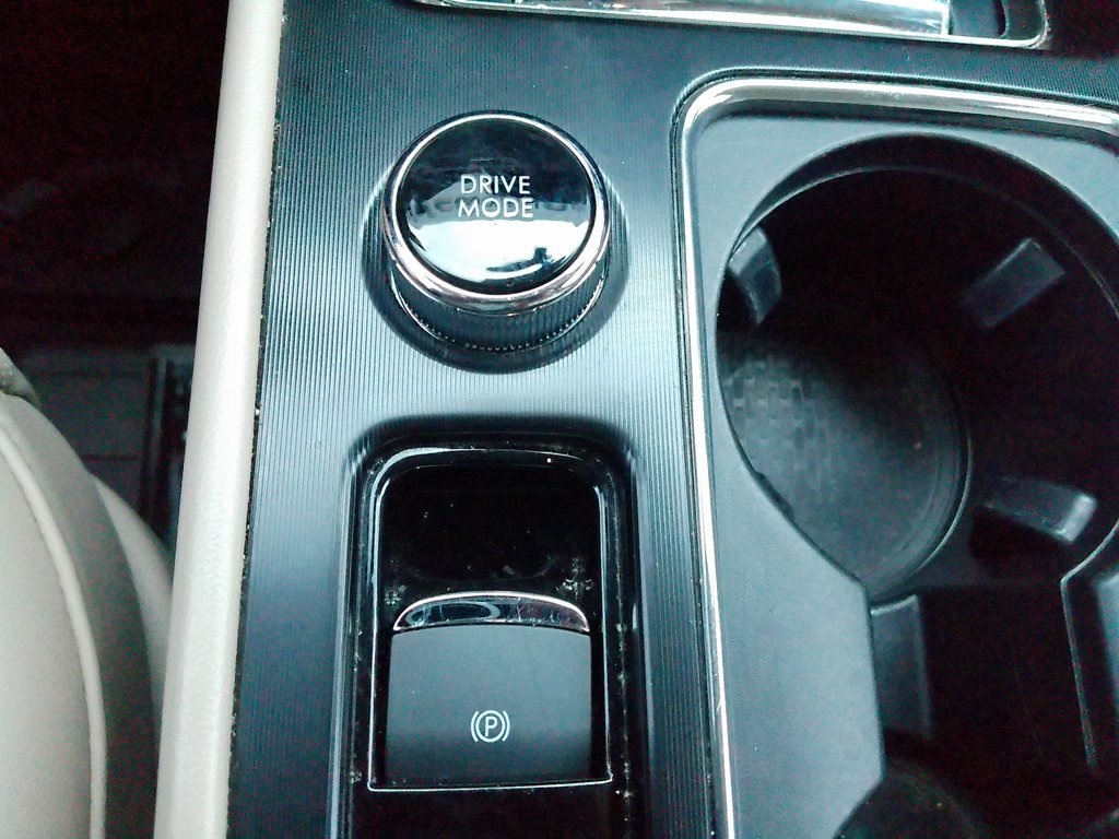2020 Lincoln Corsair Standard photo 29