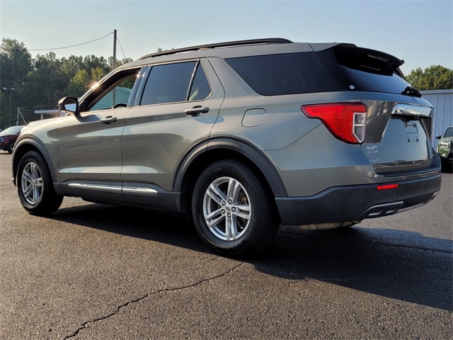 2020 Ford Explorer XLT photo 3