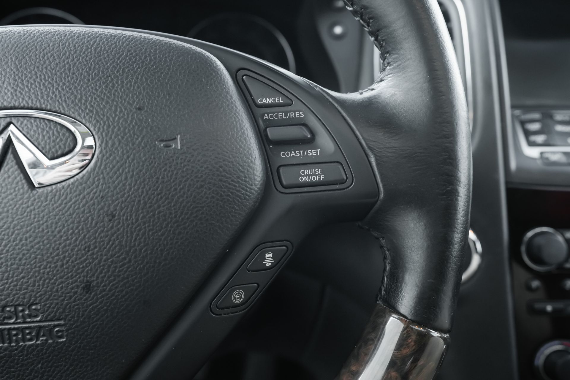 2015 Infiniti QX50 Journey photo 18