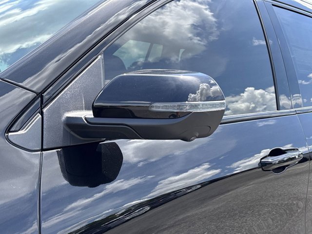 2026 Gmc Acadia AT4 photo 32