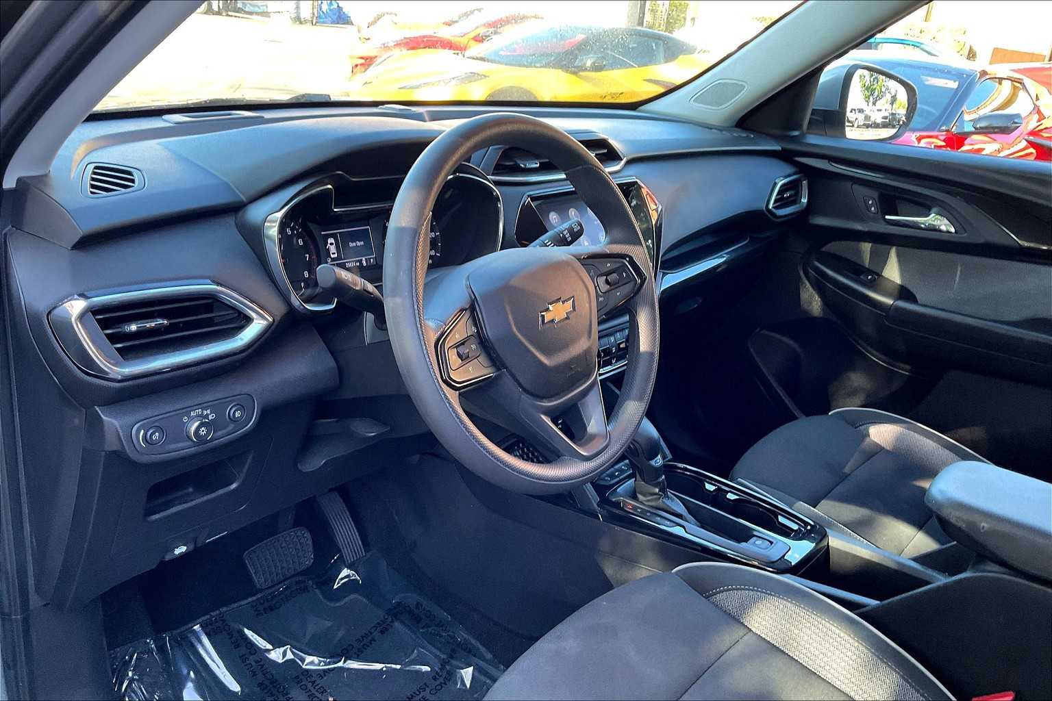 2023 Chevrolet Trailblazer LT photo 13