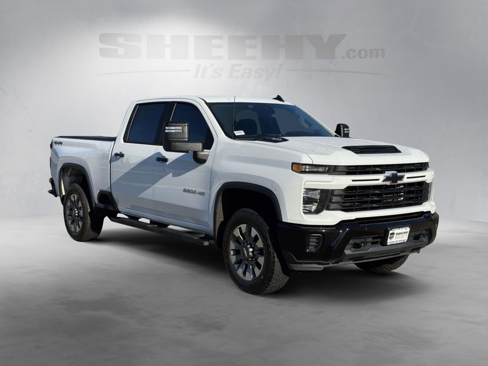 2024 Chevrolet Silverado 2500HD Custom photo 2