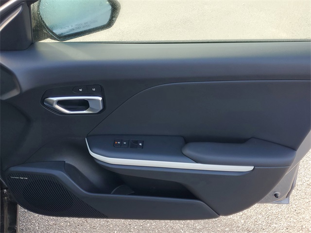 2025 Kia K4 GT-Line Turbo photo 32