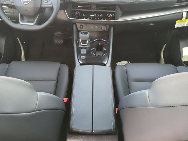 2025 Nissan Rogue SV photo 11