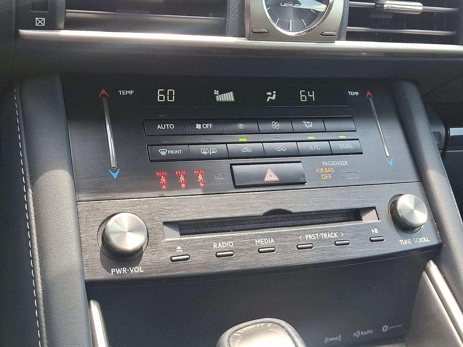 2018 Lexus IS 300 photo 16