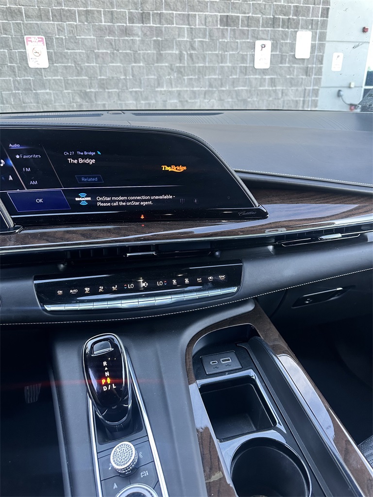 2022 Cadillac Escalade ESV Sport Platinum photo 2