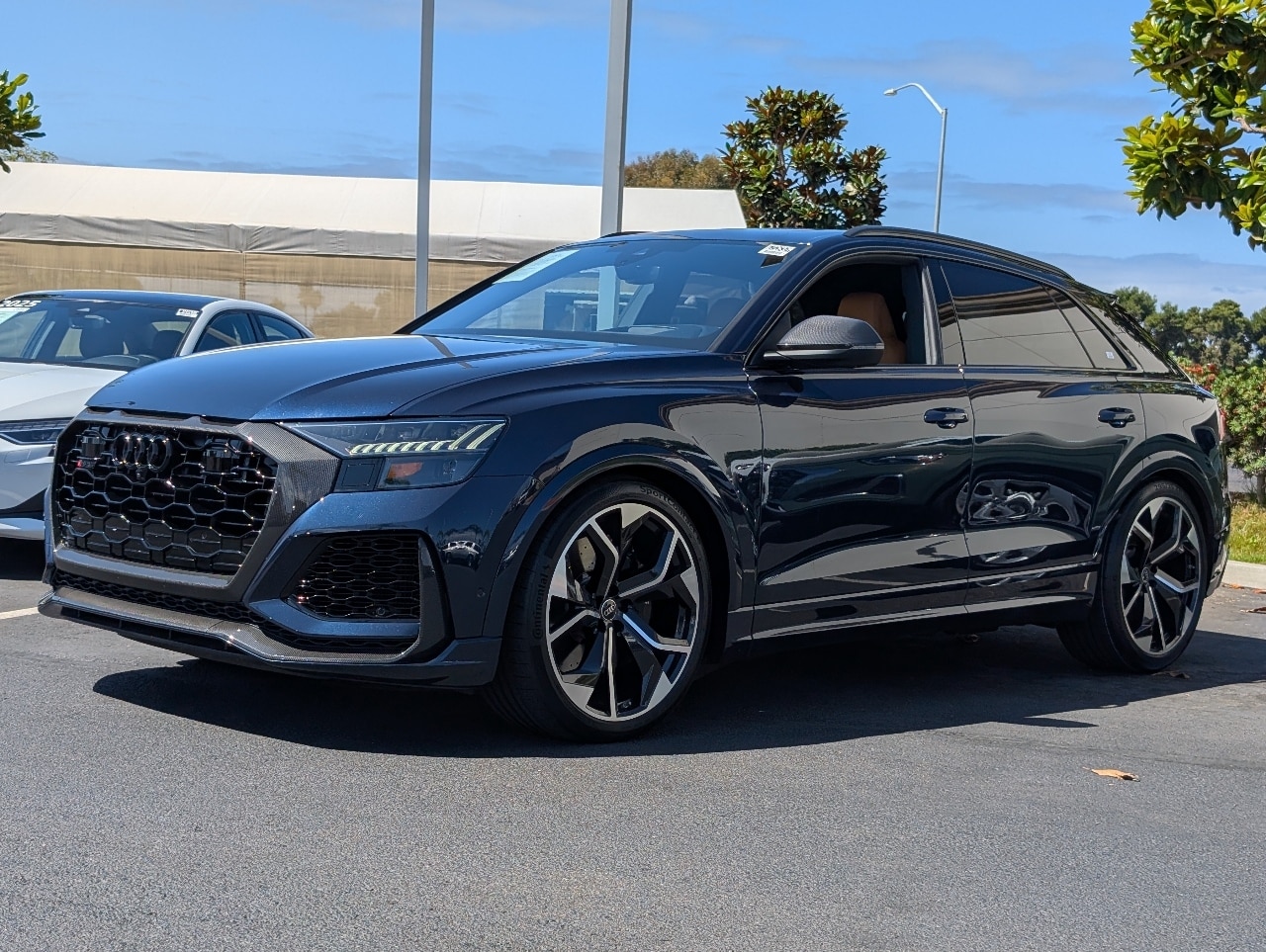 2024 Audi RS Q8 photo 4
