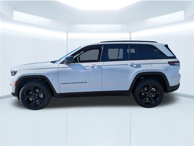 2025 Jeep Grand Cherokee Limited photo 2