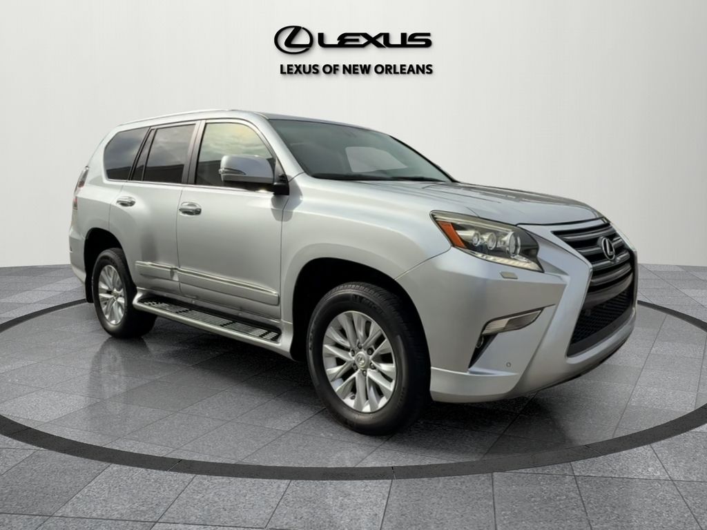 2016 Lexus GX Base's photo