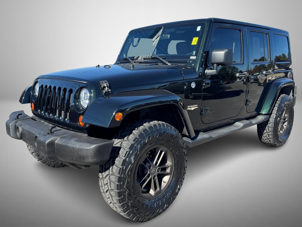 2012 Jeep Wrangler Unlimited Sahara photo 2