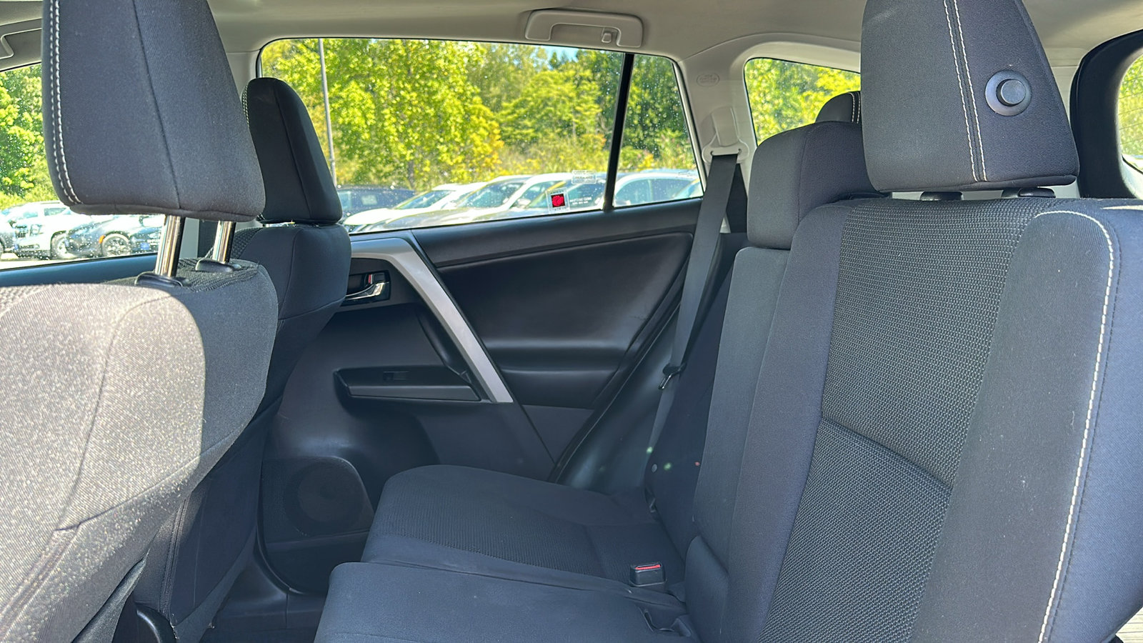 2018 Toyota RAV4 XLE photo 21