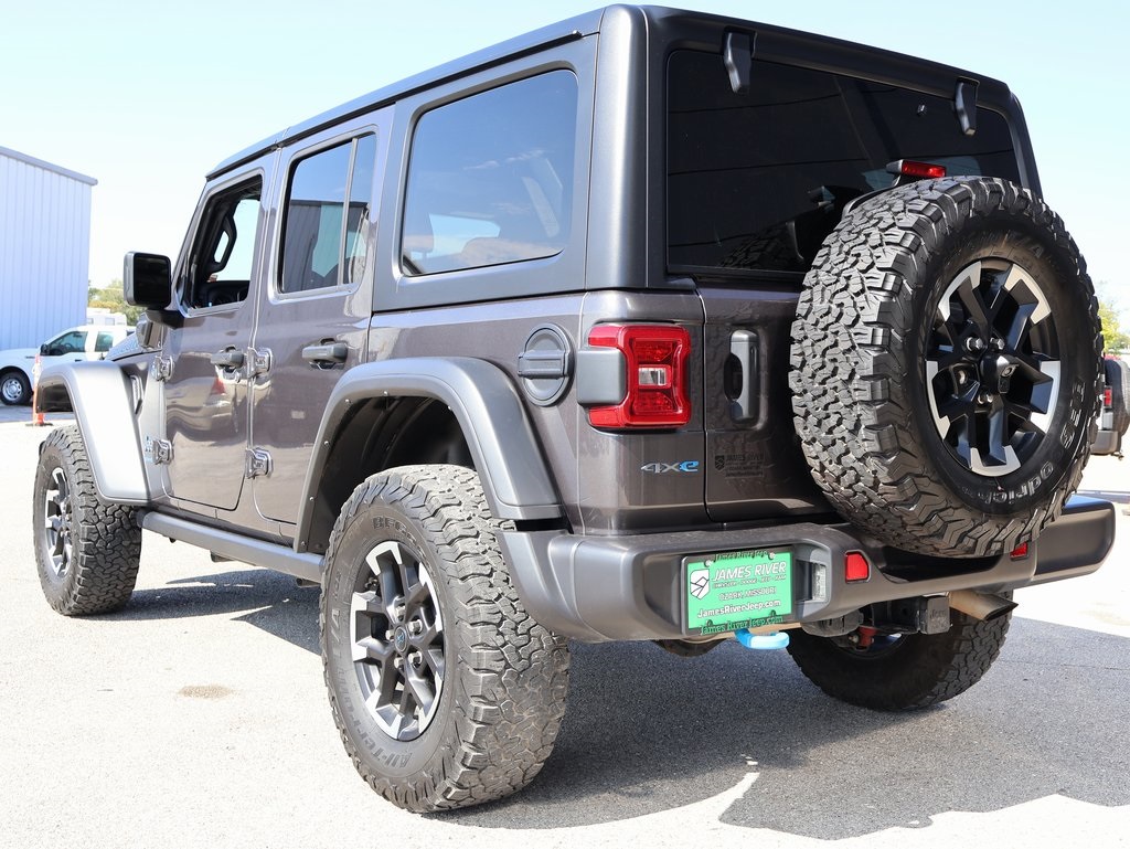 2024 Jeep Wrangler Rubicon 4xe photo 3