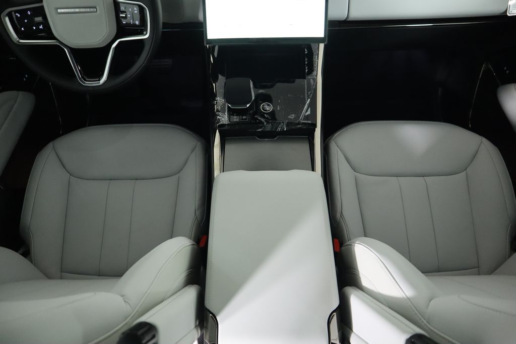 2025 Land Rover Range Rover Sport P360 S photo 15