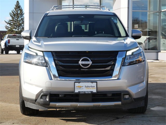 Used 2022 Nissan Pathfinder SL with VIN 5N1DR3CC8NC261974 for sale in Eden Prairie, Minnesota