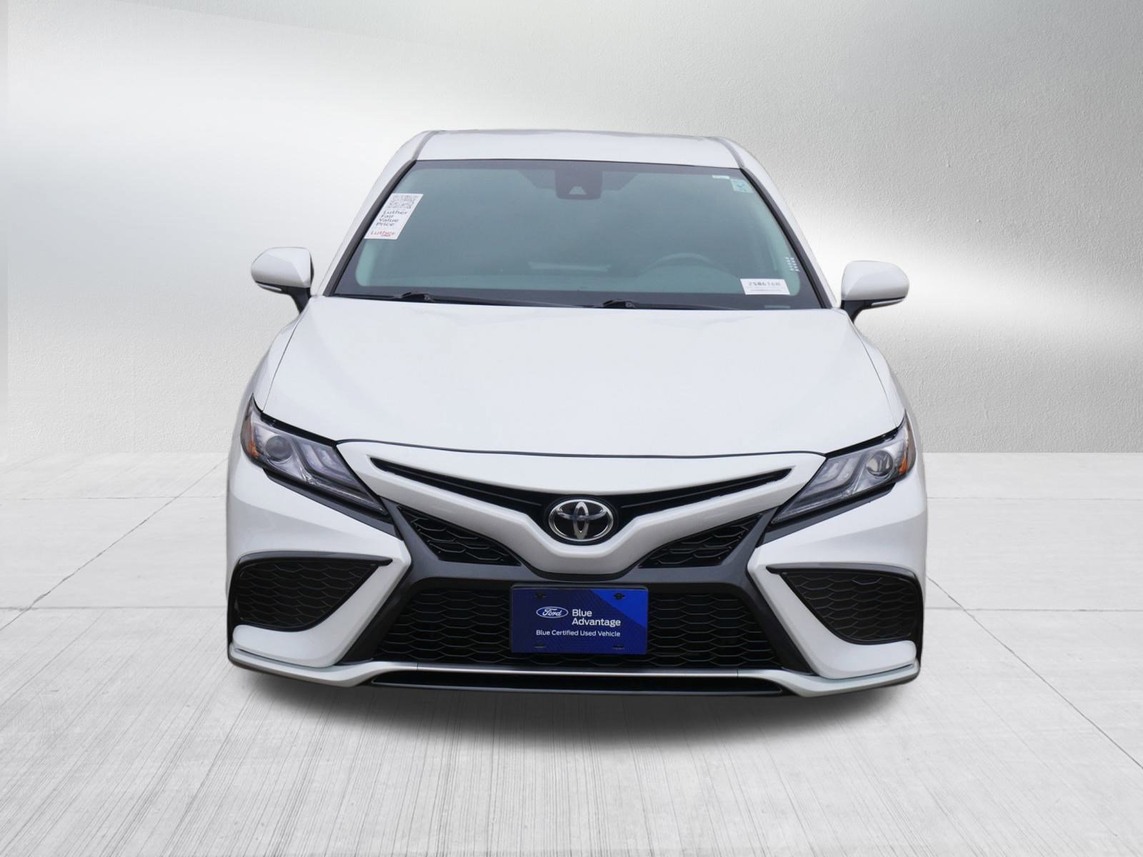 2021 Toyota Camry XSE photo 2