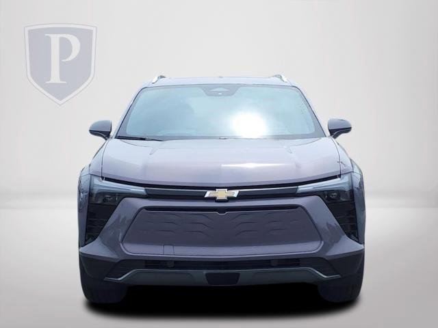 2024 Chevrolet Blazer EV photo 2