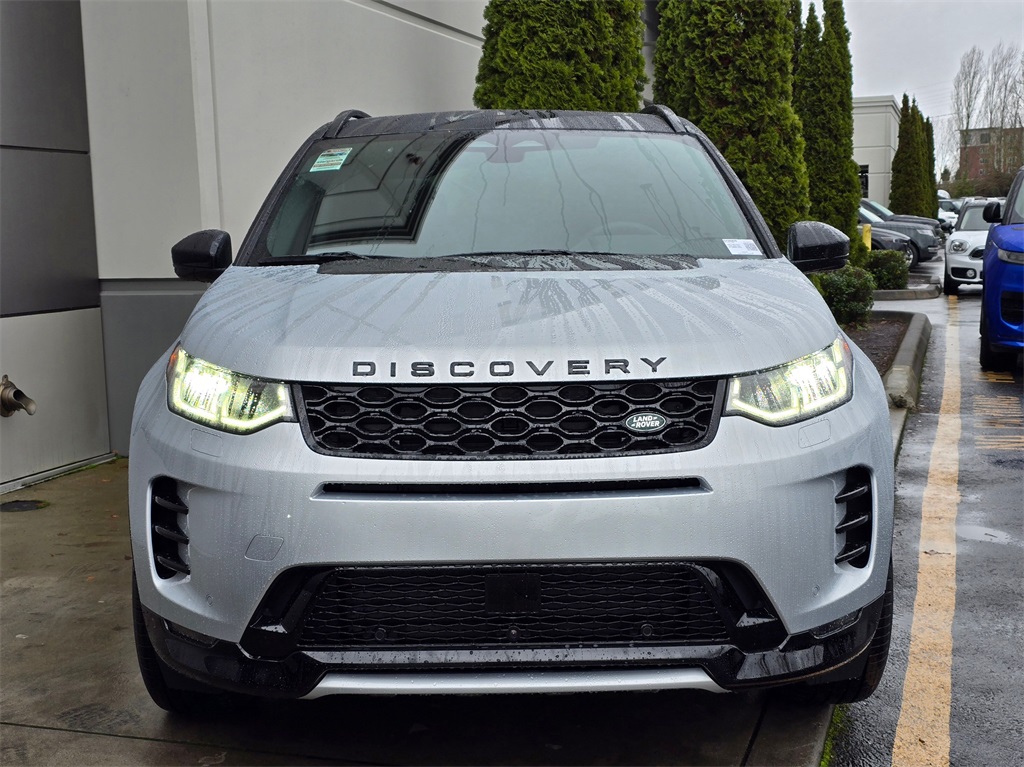2025 Land Rover Discovery Sport Dynamic SE photo 3