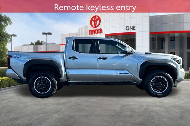 2024 Toyota Tacoma TRD photo 3