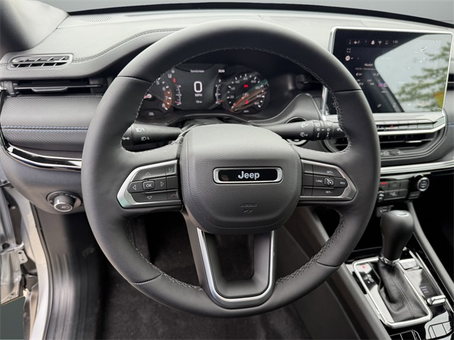 2025 Jeep Compass Latitude photo 9