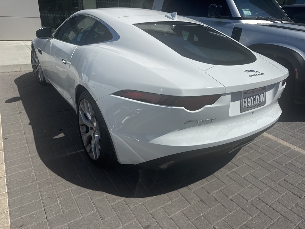 2019 Jaguar F-TYPE P300 photo 3