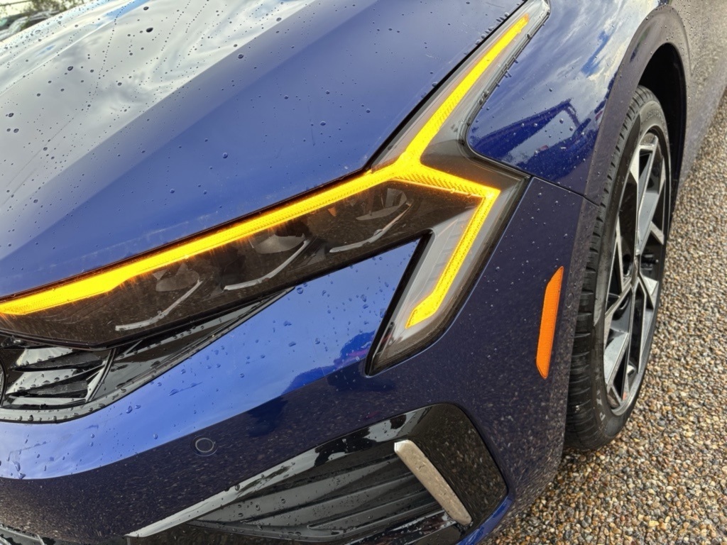 2026 Kia K5 GT-Line photo 6