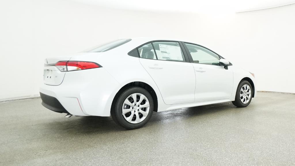 2025 Toyota Corolla LE photo 21