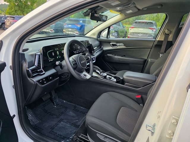 2023 Kia Sportage Hybrid LX photo 12