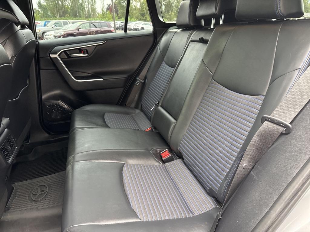 2022 Toyota RAV4 Hybrid XSE photo 15