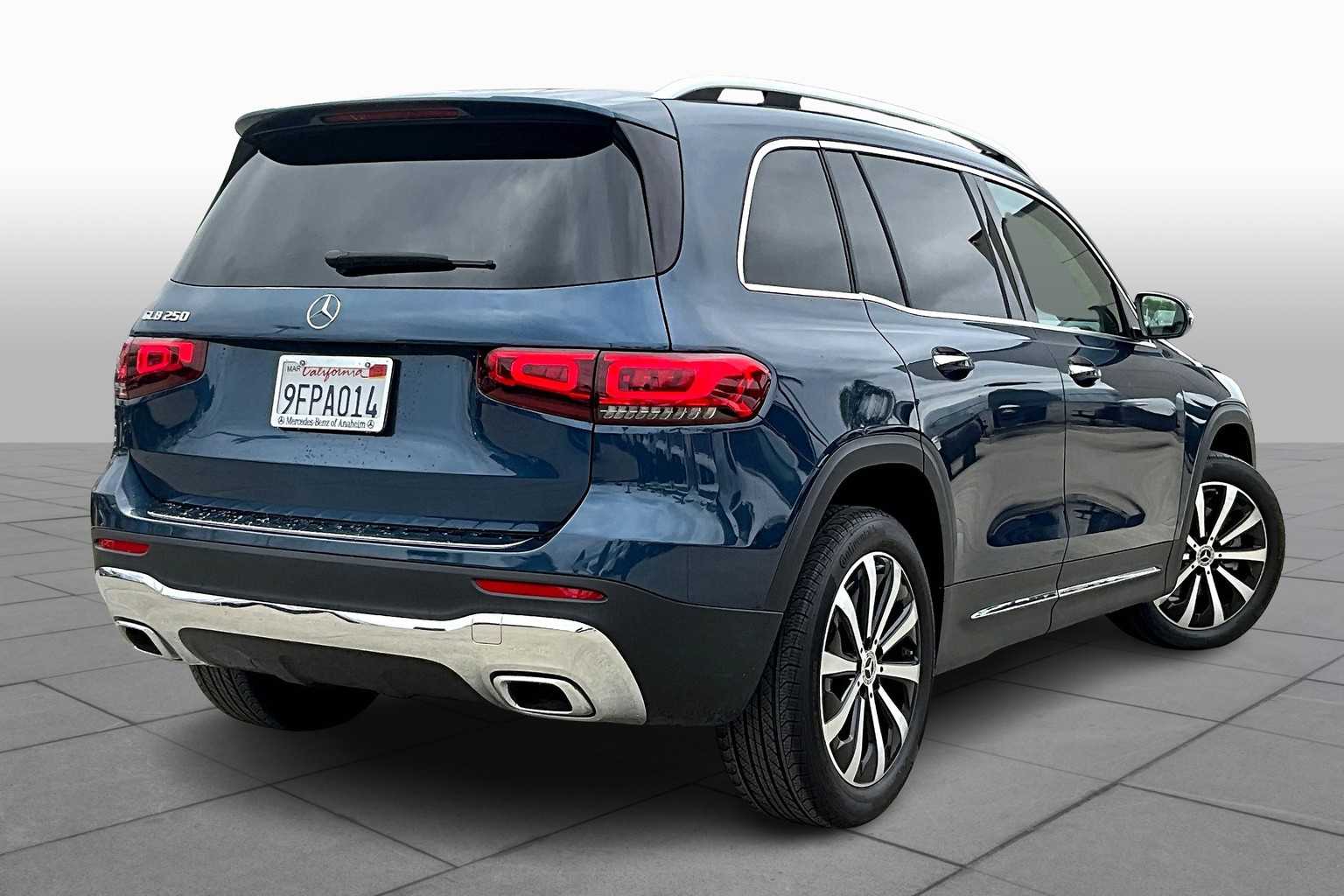 2023 Mercedes Benz GLB 250 photo 11