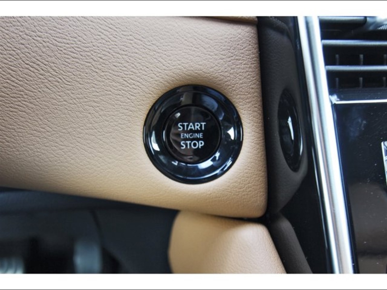 2025 Nissan Armada SL Black at Robbins Nissan