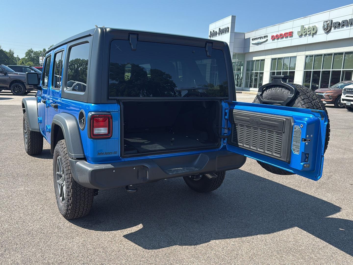 2025 Jeep Wrangler Sport S photo 23