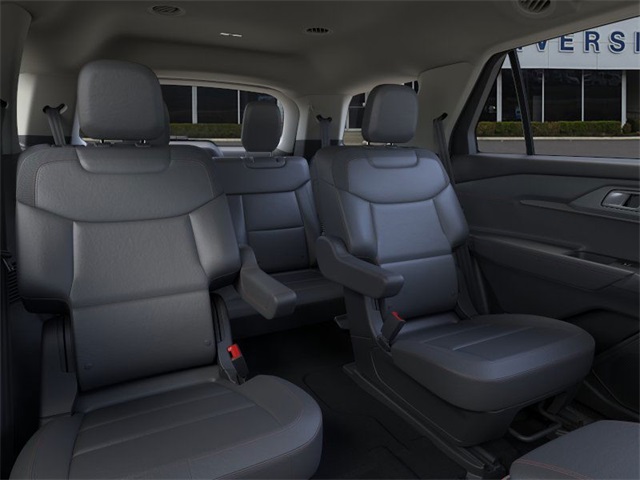 2025 Ford Explorer photo 9
