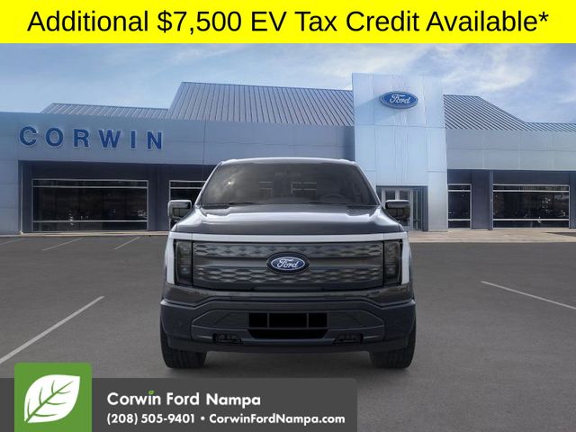 2025 Ford F-150 Lightning Lariat photo 4