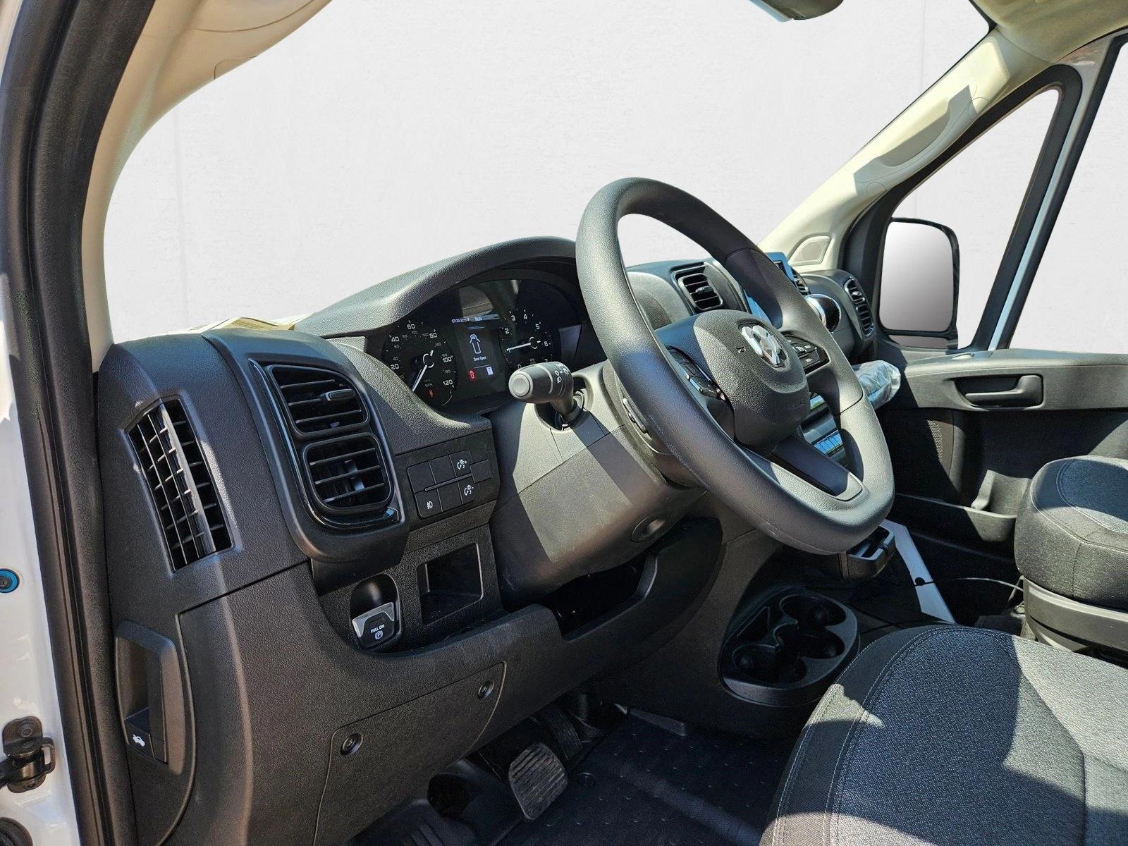 2025 Ram ProMaster 2500 photo 2