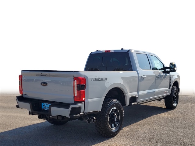 2026 Ford F-250 Lariat photo 4