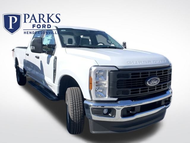 2026 Ford F-250 Super Duty XL's photo