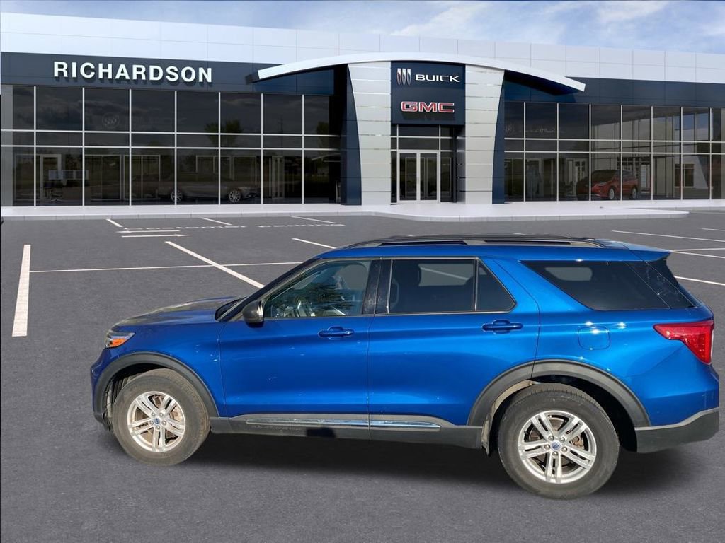 2023 Ford Explorer XLT photo 7