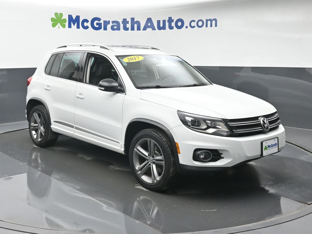 Used 2017 Volkswagen Tiguan Sport with VIN WVGUV7AXXHK022669 for sale in Marion, IA