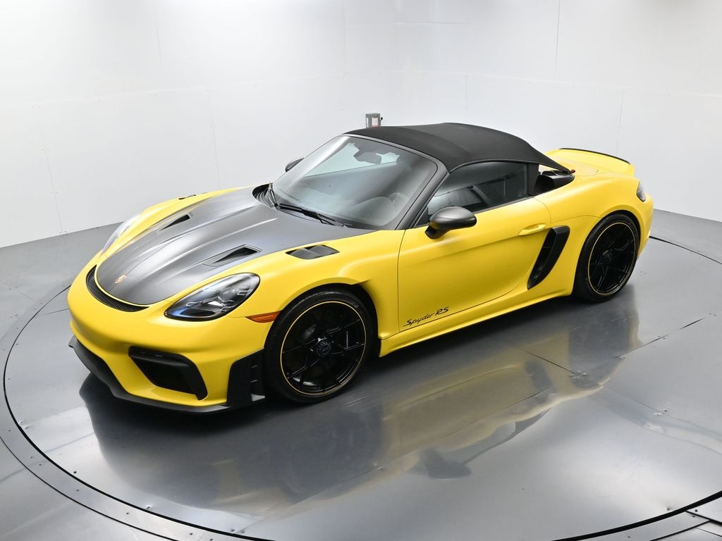 2024 Porsche Boxster Spyder photo 30
