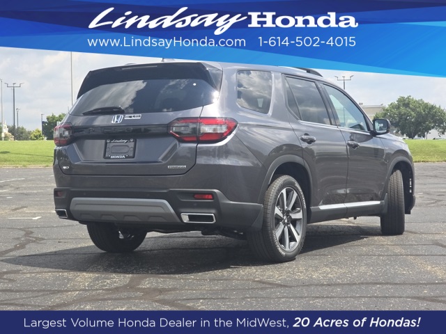 2025 Honda Pilot Touring photo 3