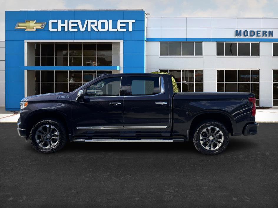 2024 Chevrolet Silverado 1500 High Country photo 2