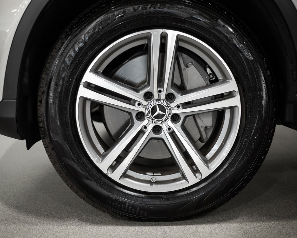 2021 Mercedes Benz GLC 300 4MATIC photo 4