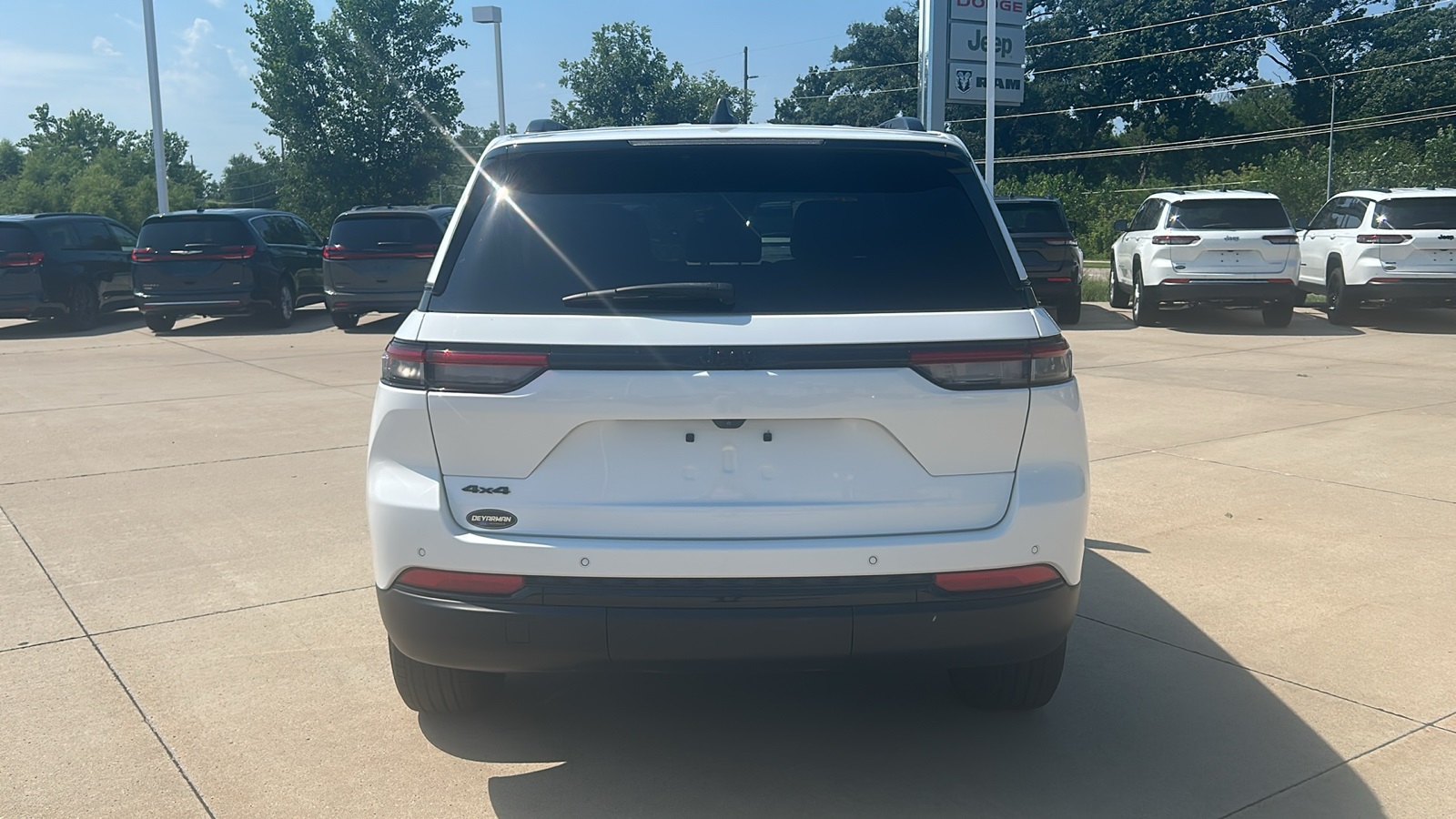 2024 Jeep Grand Cherokee Altitude X photo 4