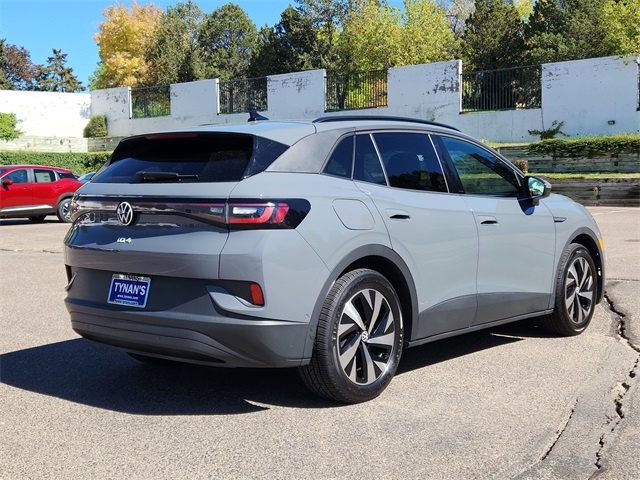 2023 Volkswagen ID.4 Pro photo 3