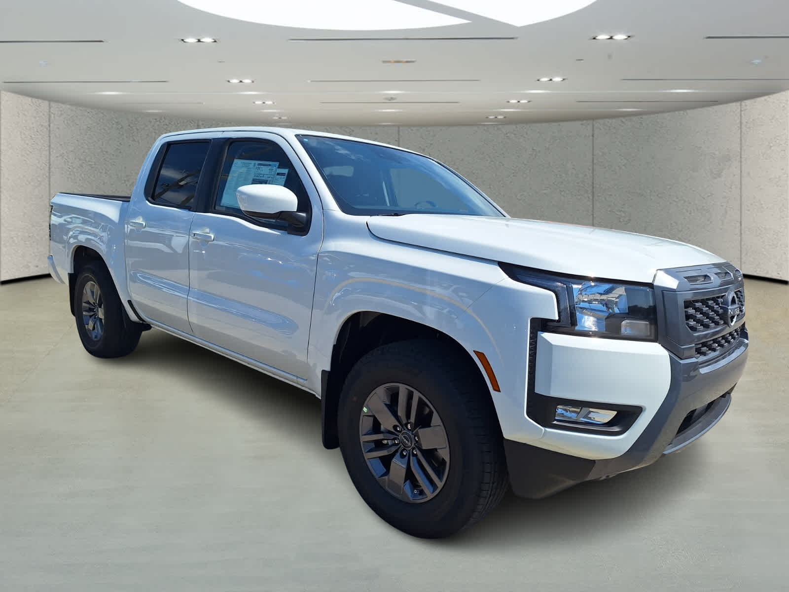 2025 Nissan Frontier Crew Cab SV photo 6
