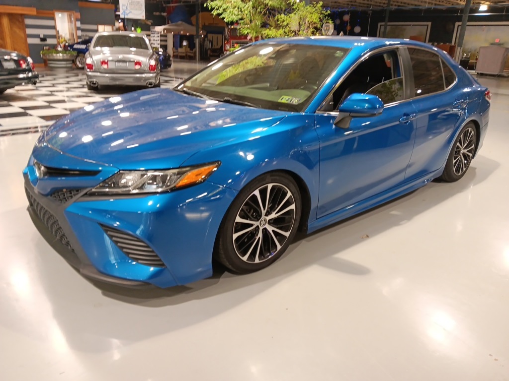 2019 Toyota Camry SE