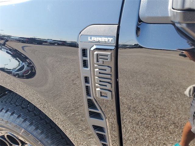 2025 Ford F-250 Lariat photo 9